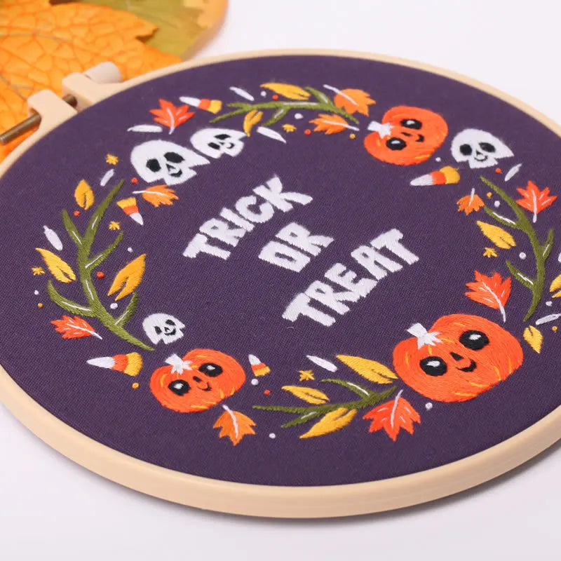 CraftHoop Halloween Spirit Embroidery Kit