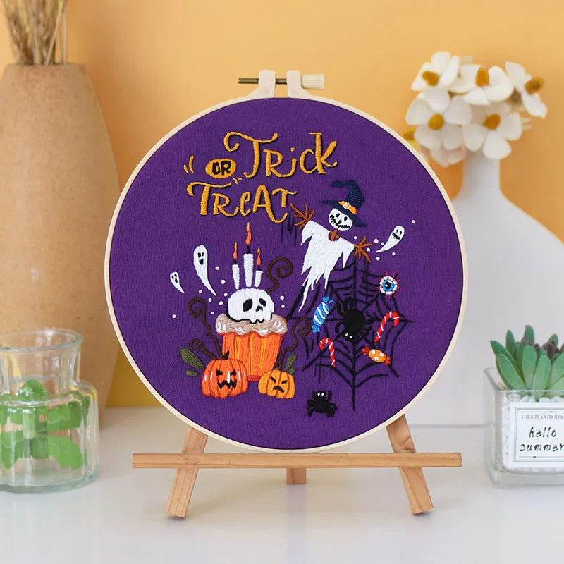 CraftHoop Halloween Magic Embroidery Kit