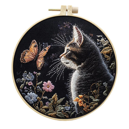 CraftHoop Cat Charm Embroidery Kit