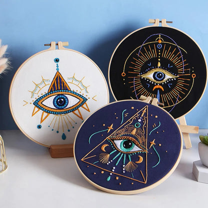 CraftHoop Eye of Wonder Embroidery Kit