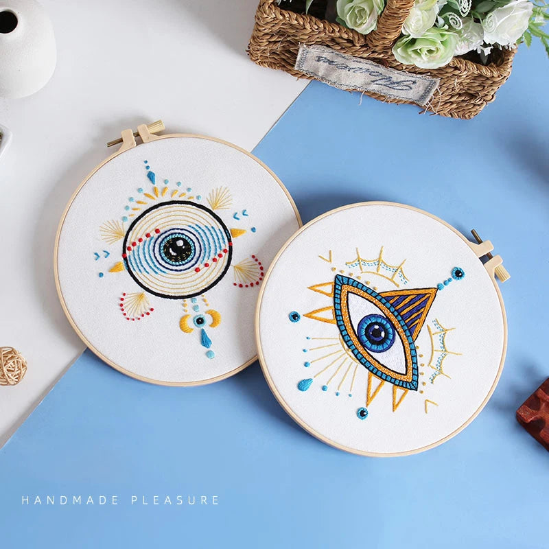 CraftHoop Eye of Wonder Embroidery Kit
