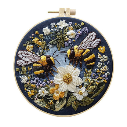 CraftHoop Buzz & Bloom Embroidery Kit