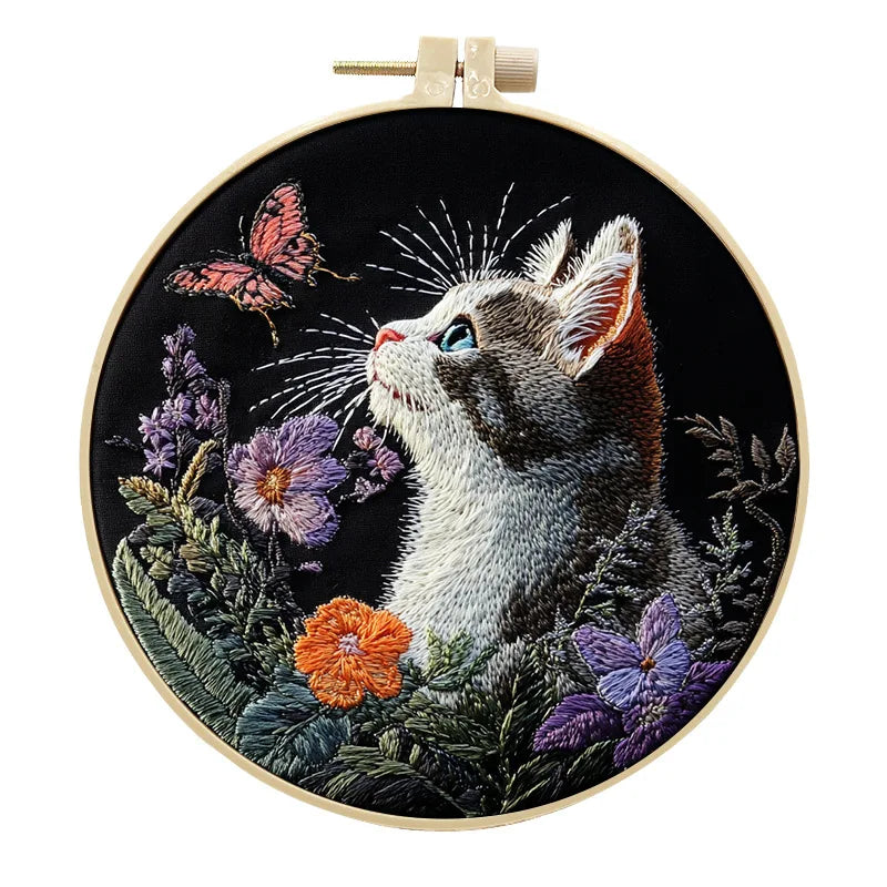 CraftHoop Cat Charm Embroidery Kit