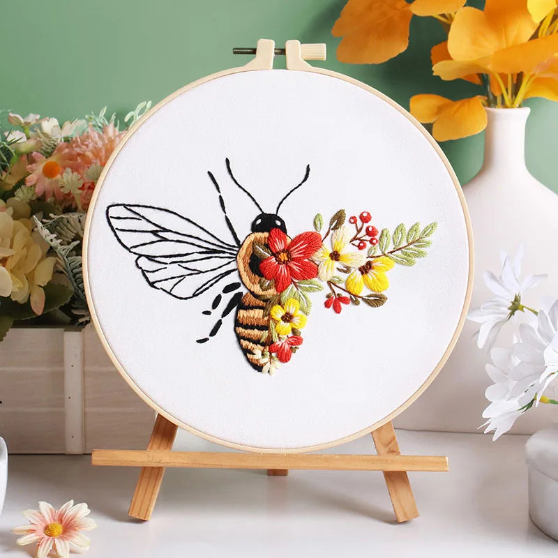 CraftHoop 4-Piece Lovely Bees Embroidery Kit