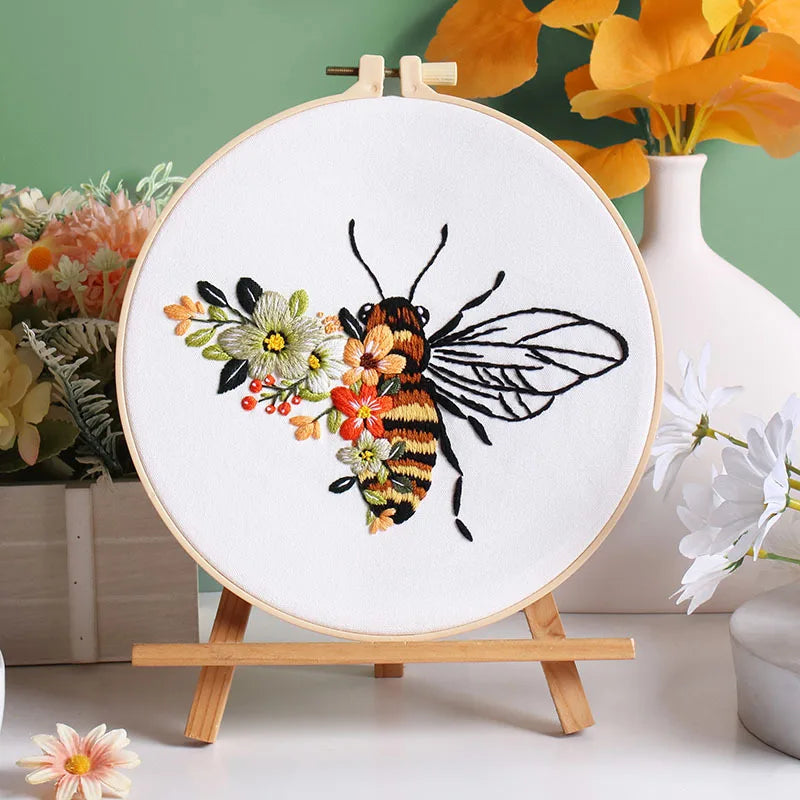 CraftHoop Bee & Blossom Embroidery Kit