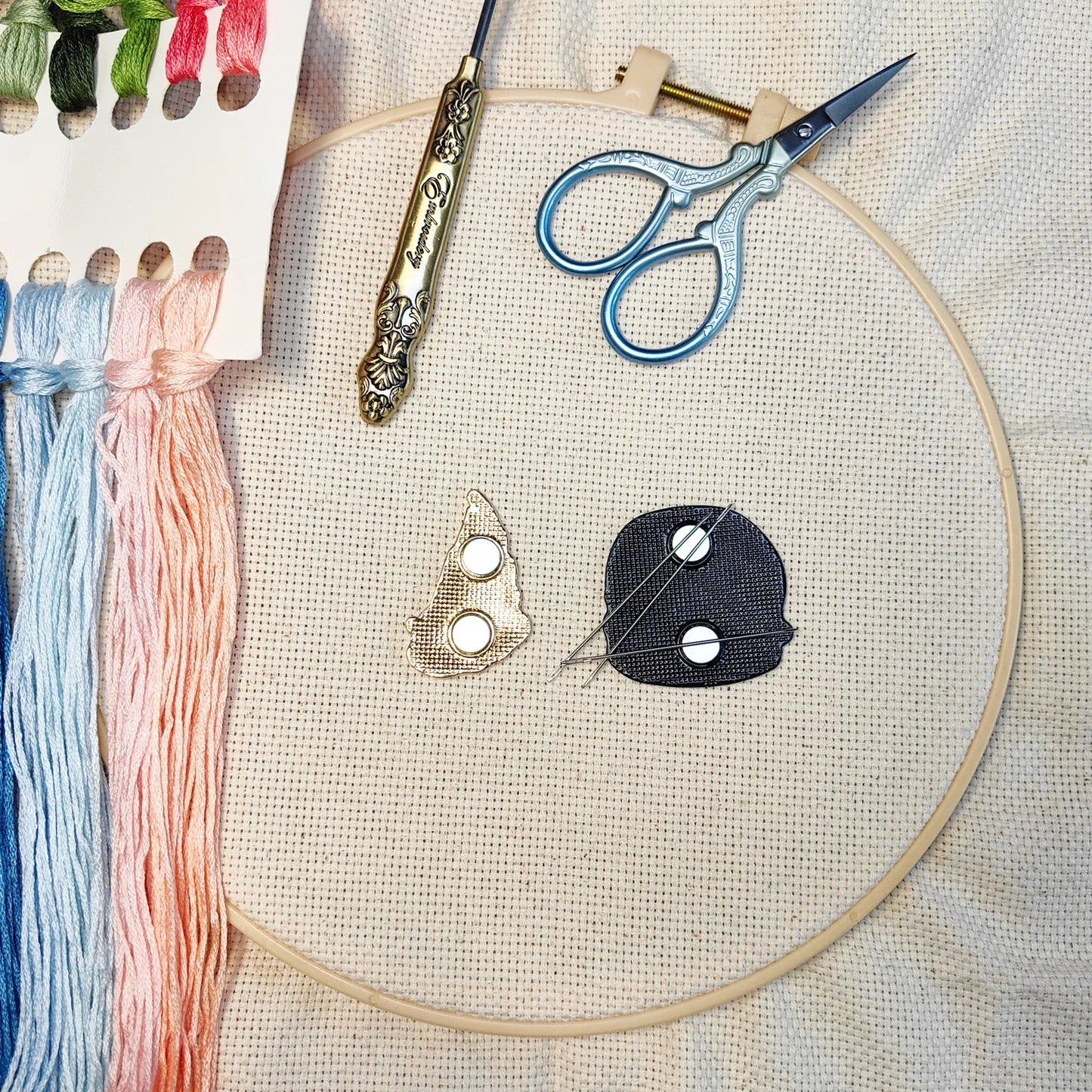 Magnetic Needle Holders: Pizza & Hamburger