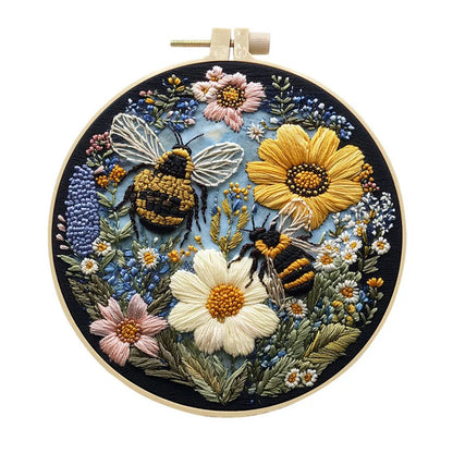 CraftHoop Buzz & Bloom Embroidery Kit
