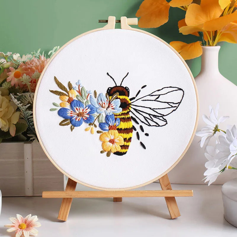 CraftHoop 4-Piece Lovely Bees Embroidery Kit