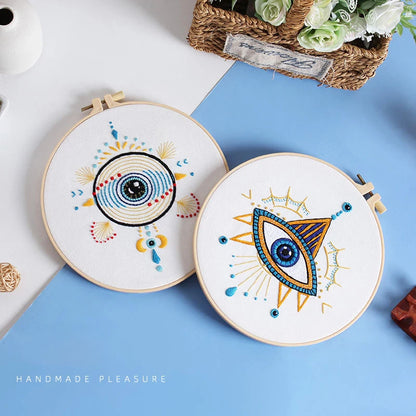 CraftHoop Eye of Wonder Embroidery Kit